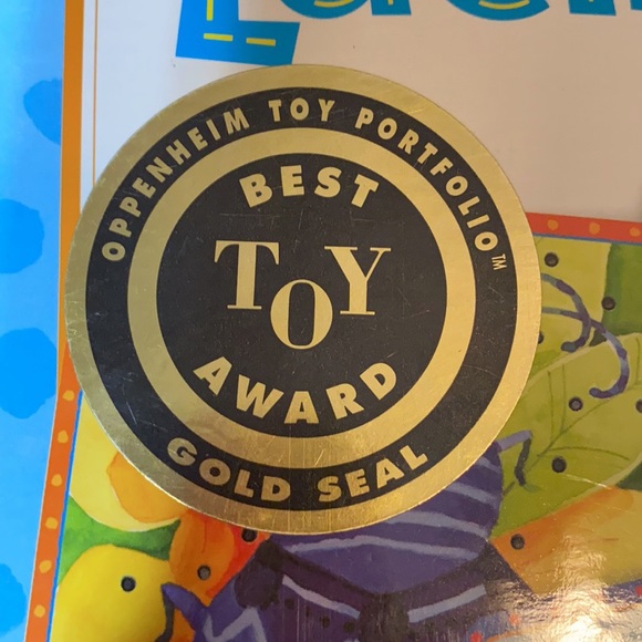 eeBoo more friendly bugs Lacing Cards 8 cards & laces for ages 3 and up - Picture 6 of 9